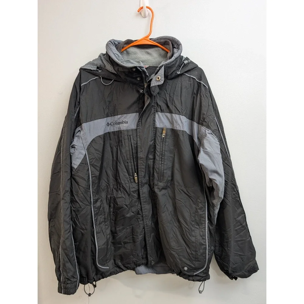 C9 Columbia Vortex Windbreaker Lg Hardshell Jacket Retractable Utility Pocketed